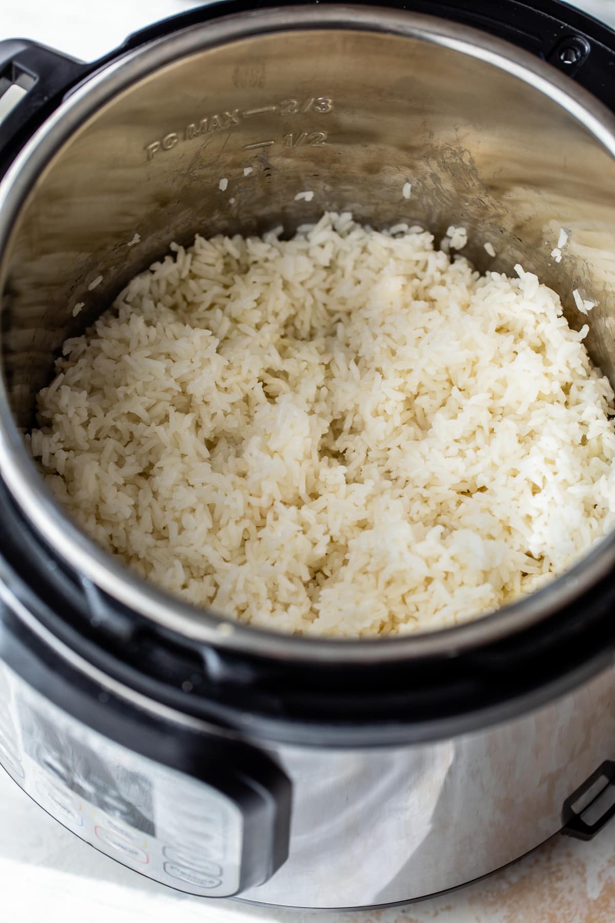 arroz branco na panela instantânea